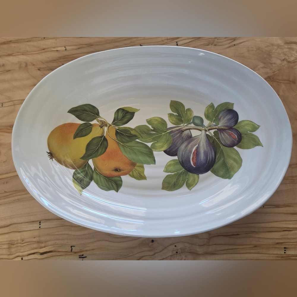 Ceramics Made in Italy Ceramica Cuore Serving Platter with Fruit Motif EUC